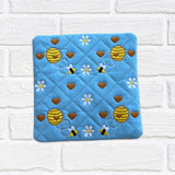 DIGITAL DOWNLOAD Quilted Honey Bee Mug Rug 4 SIZES INCLUDED ENVELOPE TURN HOLE